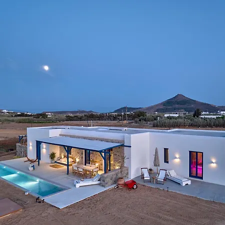 2 Bed - Sleeps 6 - Pets - Pool - Parking Villa Páros