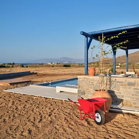 2 Bed - Sleeps 6 - Pets - Pool - Parking Páros